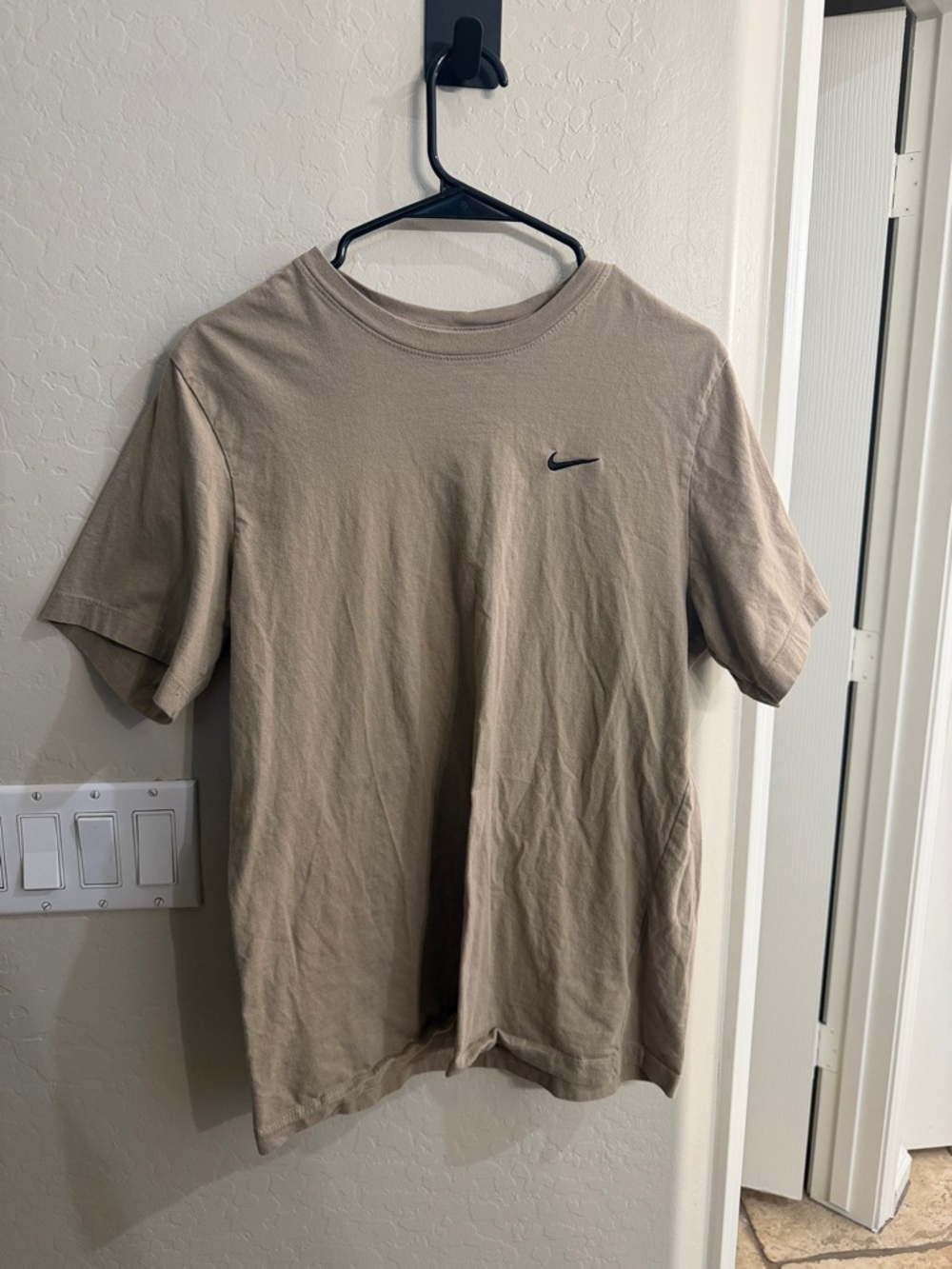 Nike Men’s Short-Sleeve Crew T-Shirt in Taupe with Black Swoosh